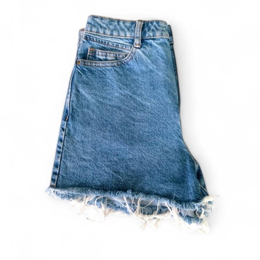 Zara Classic Blue Jean Shorts with Rare Pink Tag